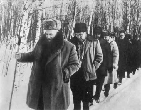 Иллюстрация к книге — Хрущев [i_050.jpg]