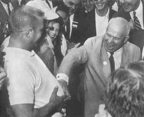 Иллюстрация к книге — Хрущев [i_056.jpg]