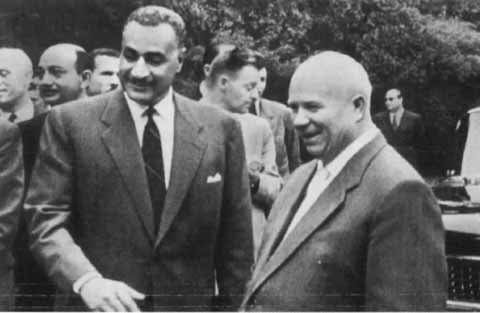 Иллюстрация к книге — Хрущев [i_059.jpg]