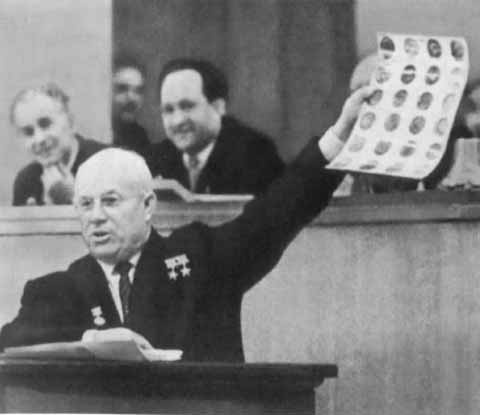 Иллюстрация к книге — Хрущев [i_062.jpg]