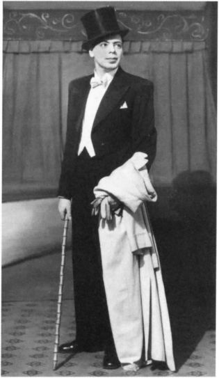 Иллюстрация к книге — Аркадий Райкин [i_025.jpg]