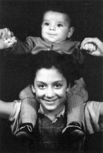 Иллюстрация к книге — Аркадий Райкин [i_027.jpg]