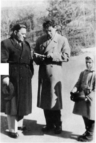 Иллюстрация к книге — Аркадий Райкин [i_033.jpg]