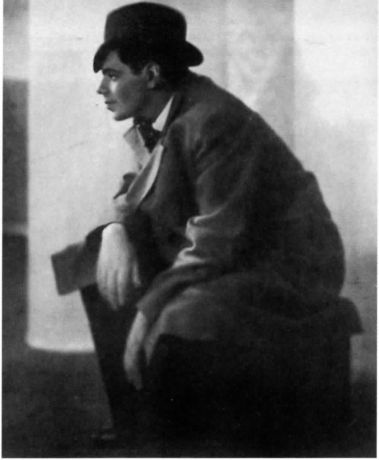 Иллюстрация к книге — Аркадий Райкин [i_037.jpg]