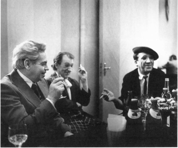 Иллюстрация к книге — Аркадий Райкин [i_044.jpg]