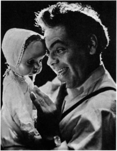 Иллюстрация к книге — Аркадий Райкин [i_077.jpg]