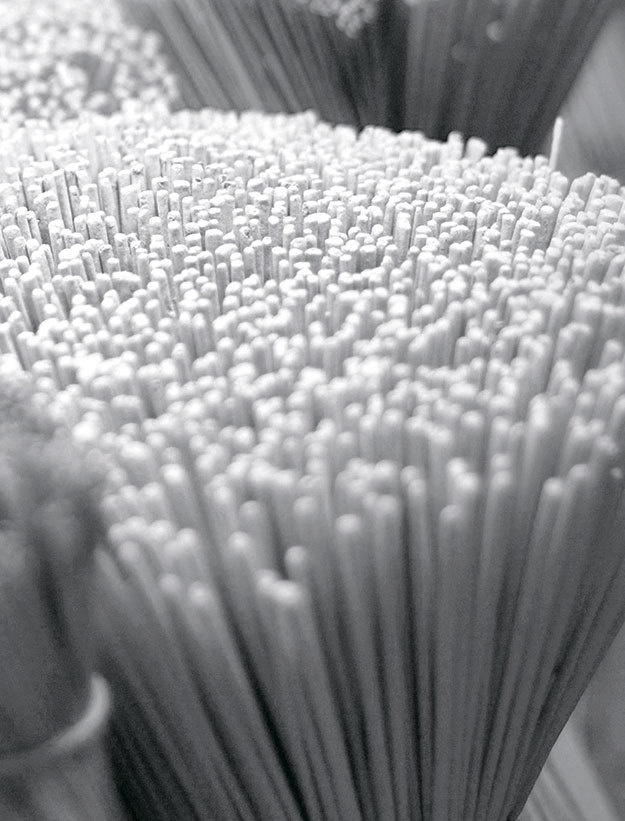 Иллюстрация к книге — Не жизнь, а сказка [i_042.jpg]