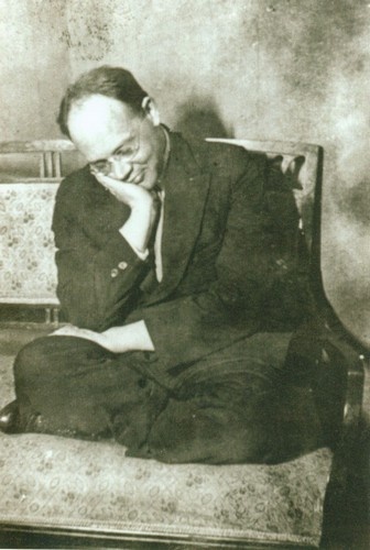 Иллюстрация к книге — Бабель. Человек и парадокс [i_043.jpg]