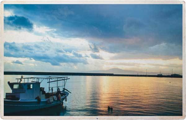 Иллюстрация к книге — Путешествие за счастьем. Почтовые открытки из Греции [i_021.jpg]