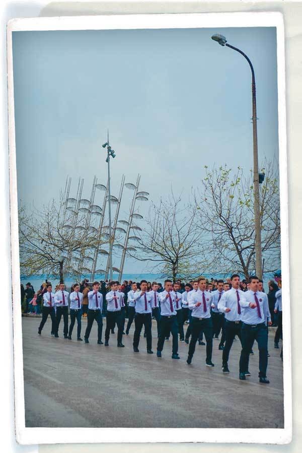 Иллюстрация к книге — Путешествие за счастьем. Почтовые открытки из Греции [i_069.jpg]