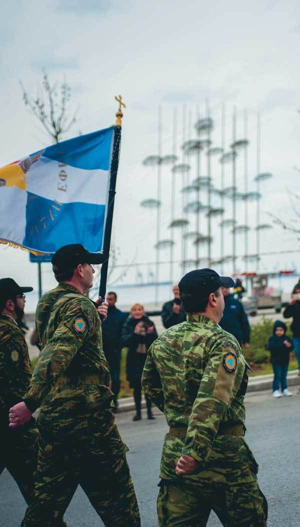 Иллюстрация к книге — Путешествие за счастьем. Почтовые открытки из Греции [i_075.jpg]