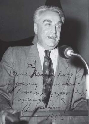 Иллюстрация к книге — Короткие встречи с великими [i_002.jpg]