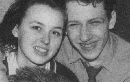 Иллюстрация к книге — Борис Рыжий. Дивий камень [i_006.jpg]