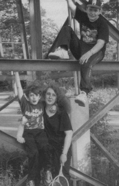 Иллюстрация к книге — Борис Рыжий. Дивий камень [i_027.jpg]