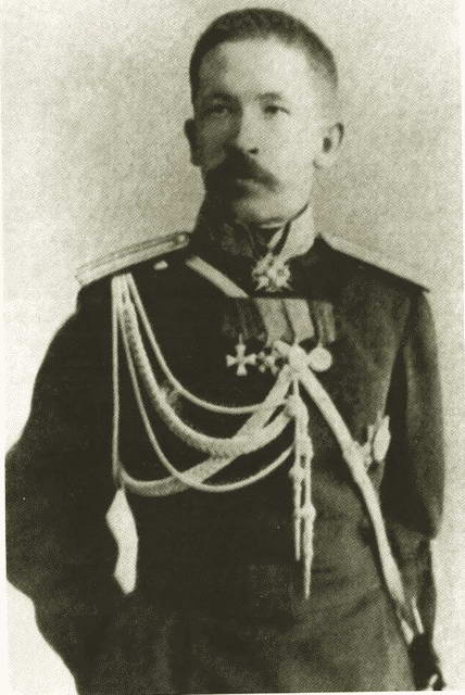 Иллюстрация к книге — Корнилов [i_003.jpg]