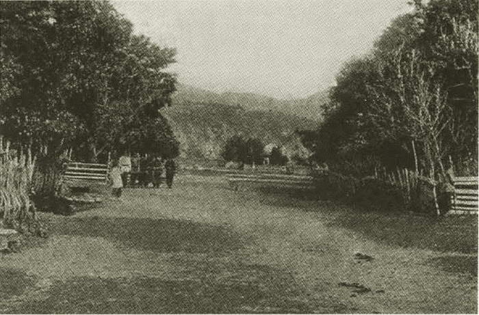 Иллюстрация к книге — Корнилов [i_005.jpg]