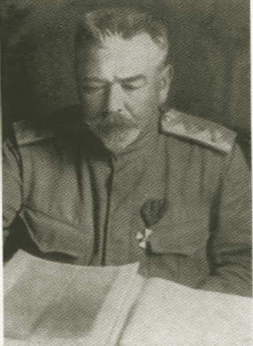 Иллюстрация к книге — Корнилов [i_087.jpg]