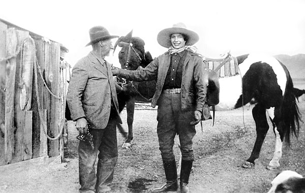 Иллюстрация к книге — Дикие лошади. У любой истории есть начало [i_003.jpg]