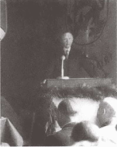 Иллюстрация к книге — Аденауэр. Отец новой Германии [i_029.jpg]