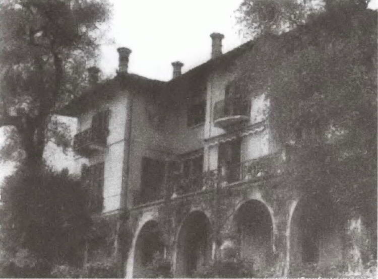 Иллюстрация к книге — Аденауэр. Отец новой Германии [i_047.jpg]