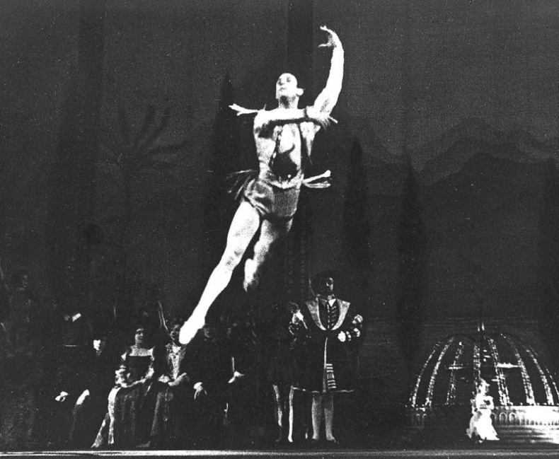 Иллюстрация к книге — Промельк Беллы. Романтическая хроника [vkl22.jpg]