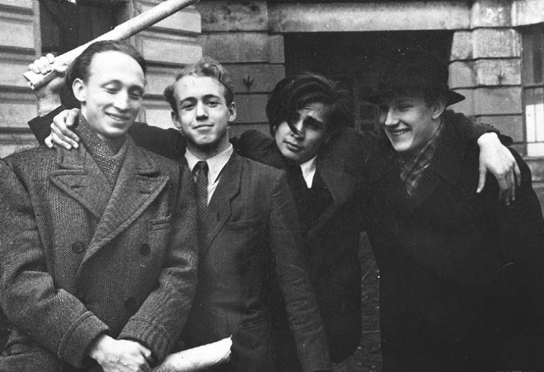 Иллюстрация к книге — Промельк Беллы. Романтическая хроника [vkl25_2.jpg]