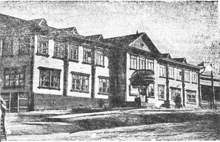 Иллюстрация к книге — Как было на самом деле. Каждая история желает быть рассказанной [i_047.jpg]