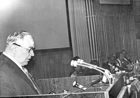 Иллюстрация к книге — Как было на самом деле. Каждая история желает быть рассказанной [i_059.jpg]