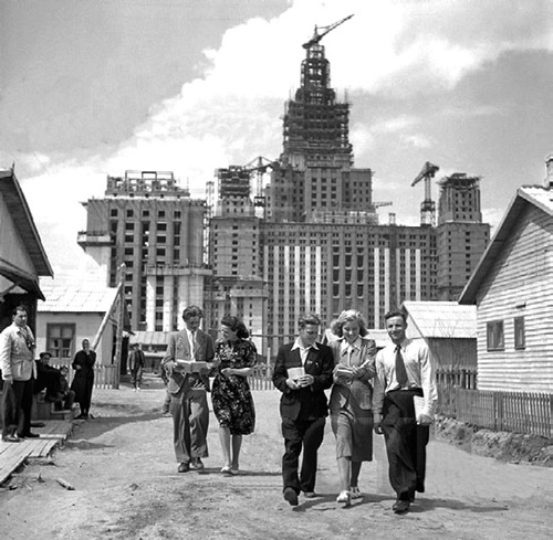 Иллюстрация к книге — Как было на самом деле. Каждая история желает быть рассказанной [i_118.jpg]