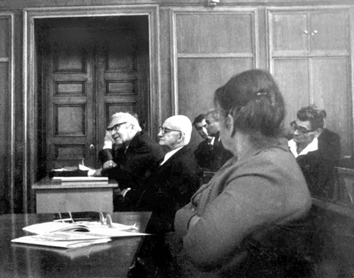 Иллюстрация к книге — Как было на самом деле. Каждая история желает быть рассказанной [i_132.jpg]