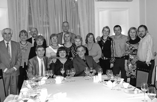 Иллюстрация к книге — Как было на самом деле. Каждая история желает быть рассказанной [i_178.jpg]