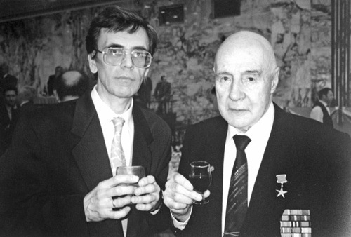 Иллюстрация к книге — Как было на самом деле. Каждая история желает быть рассказанной [i_235.jpg]