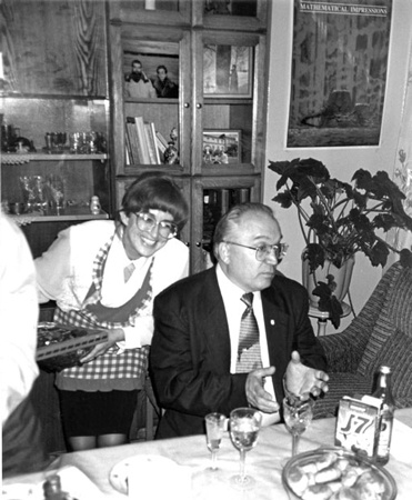 Иллюстрация к книге — Как было на самом деле. Каждая история желает быть рассказанной [i_256.jpg]