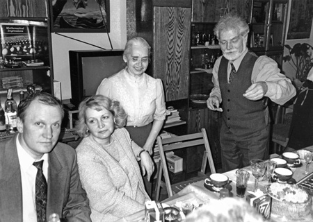 Иллюстрация к книге — Как было на самом деле. Каждая история желает быть рассказанной [i_257.jpg]