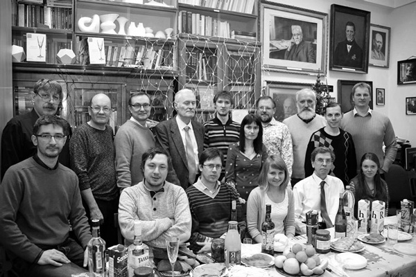 Иллюстрация к книге — Как было на самом деле. Каждая история желает быть рассказанной [i_344.jpg]