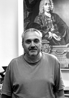 Иллюстрация к книге — Как было на самом деле. Каждая история желает быть рассказанной [i_346.jpg]