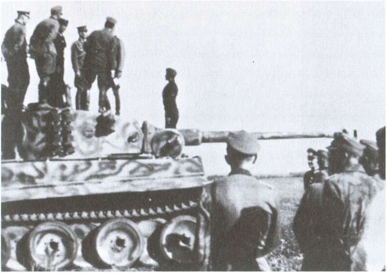 Иллюстрация к книге — Танковые сражения войск СС [i_009.jpg]