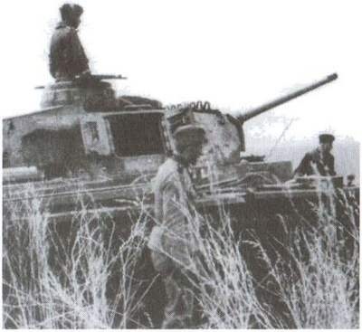 Иллюстрация к книге — Танковые сражения войск СС [i_015.jpg]