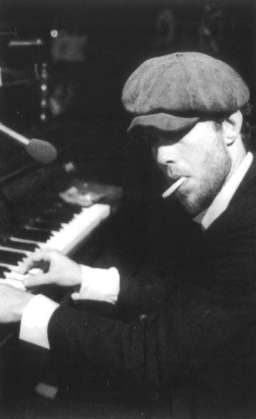 Иллюстрация к книге — Множество жизней Тома Уэйтса [img_11.jpg]