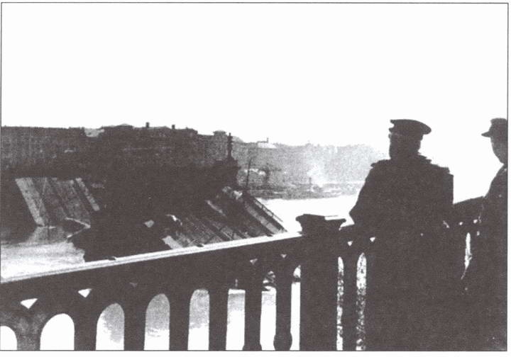 Иллюстрация к книге — Проигранные сражения [i_032.jpg]