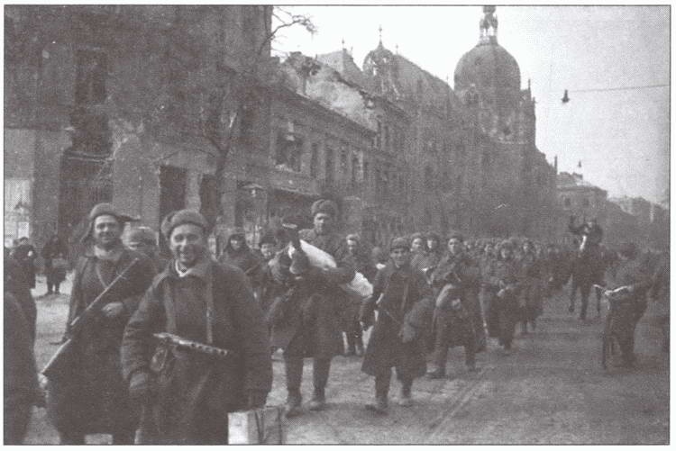 Иллюстрация к книге — Проигранные сражения [i_045.jpg]