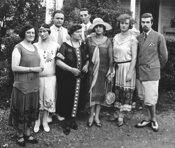 Иллюстрация к книге — Воспоминания о Рерихах [i_042.jpg]