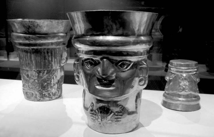 Иллюстрация к книге — Империя Четырех Сторон [i_041.jpg]