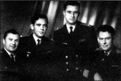 Иллюстрация к книге — Кубинский кризис. Хроника подводной войны [i_004.jpg]