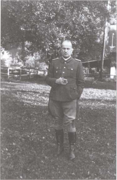 Иллюстрация к книге — Первая Русская национальная армия против СССР. Война и политика [i_014.jpg]