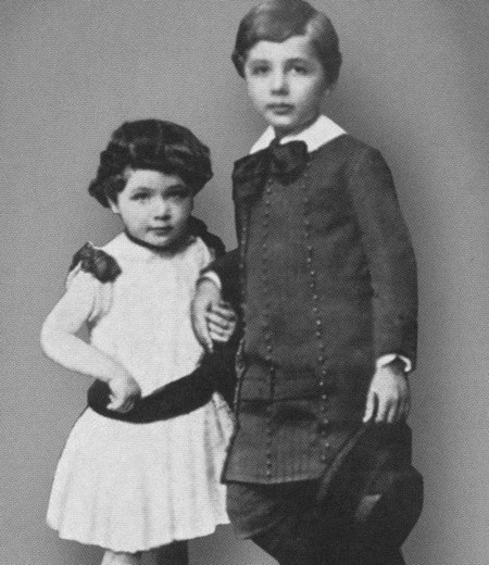 Иллюстрация к книге — Эйнштейн [i_014.jpg]