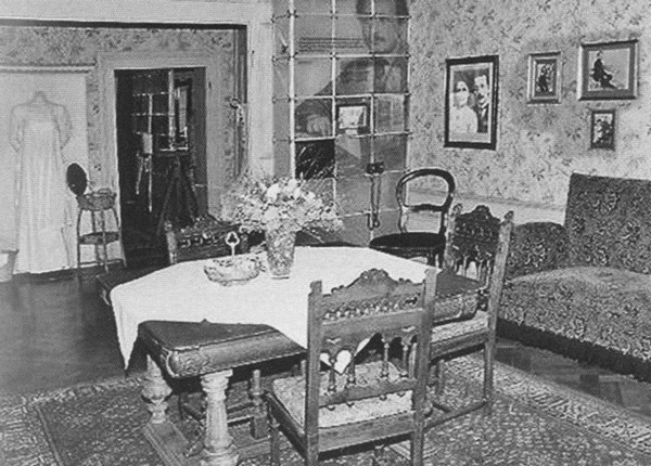 Иллюстрация к книге — Эйнштейн [i_026.jpg]