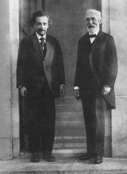 Иллюстрация к книге — Эйнштейн [i_029.jpg]