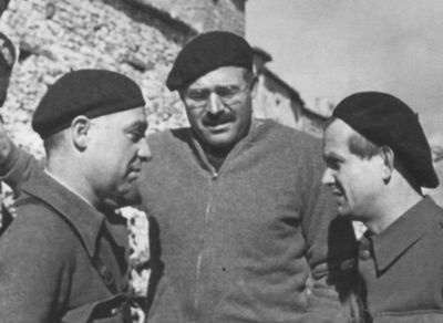 Иллюстрация к книге — Хемингуэй [i_036.jpg]