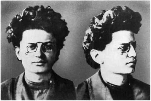 Иллюстрация к книге — Лев Троцкий [i_011.jpg]